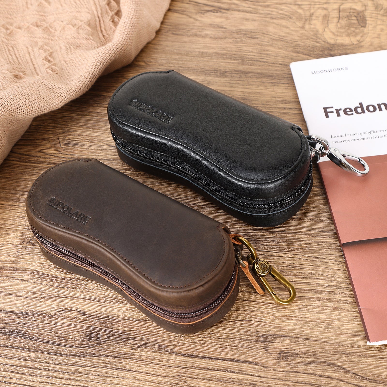 Polare Full Grain Leather Glasses Case Safety YKK Zipper Sunglasses Case Portable Travel Eyeglasses Case Holder with Metal Carabiner Hook