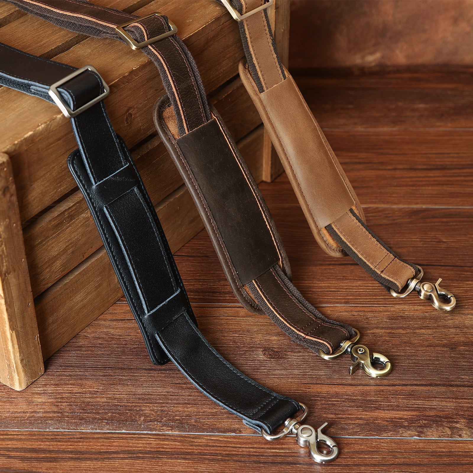 Leather messenger 2025 bag strap